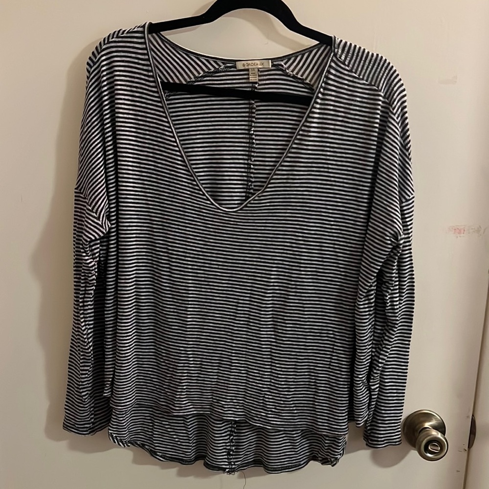 Bordeaux V-neck Striped Long Sleeve Shirt
